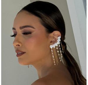 Ear cuff corrente com pérola 